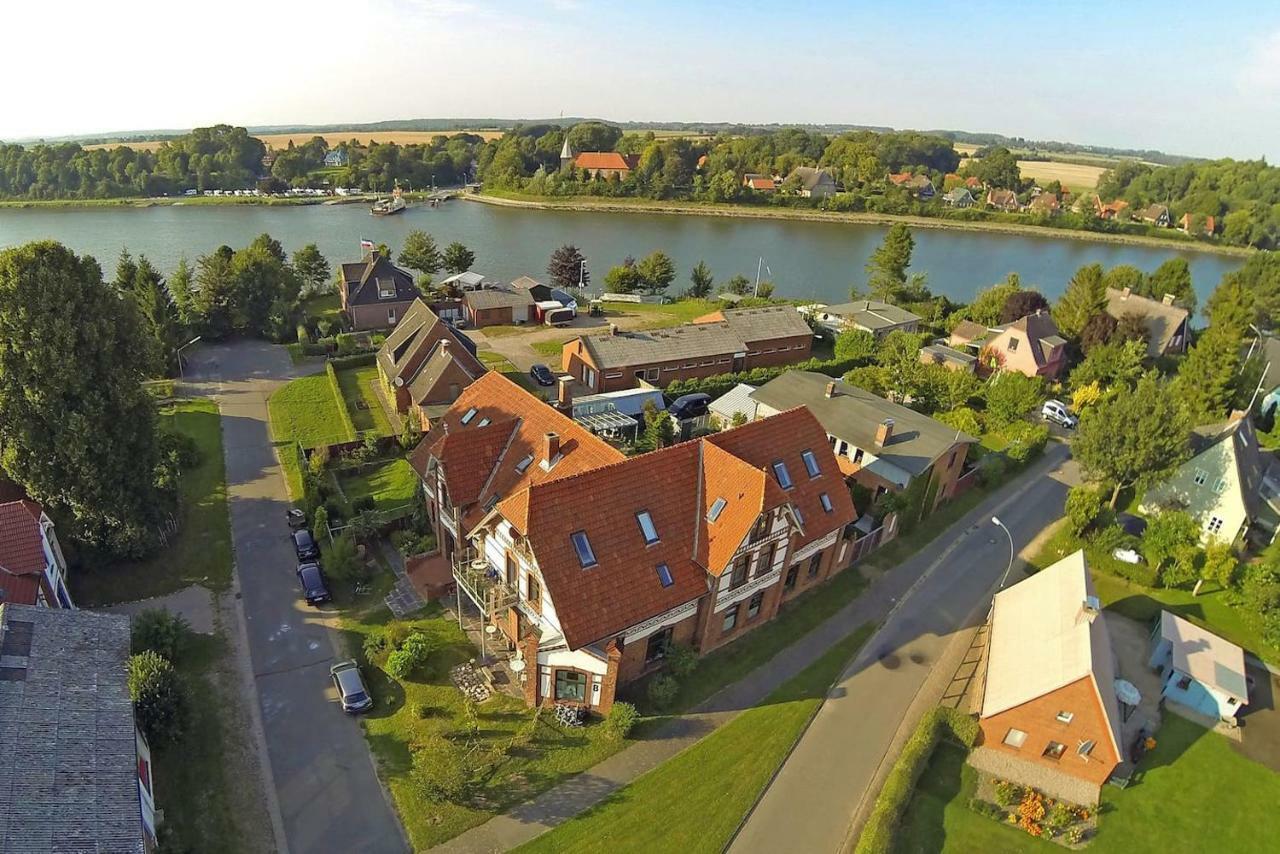 Kanalvilla - Urlaub Am Nord-ostseekanal - Zwei Im Angebot- Eine Im Dachgeschoss Und Eine Mit Garten Appartement Sehestedt (Schleswig-Holstein)