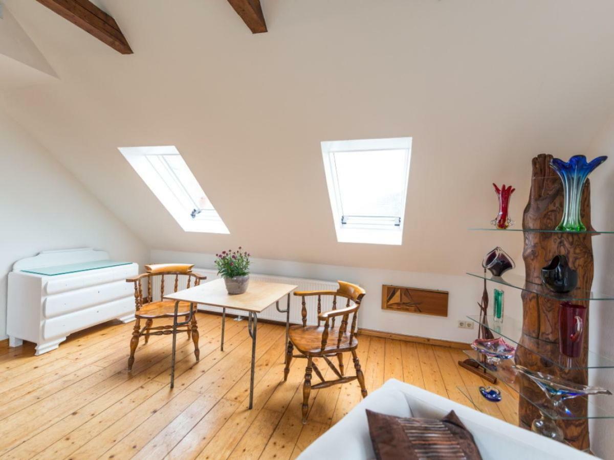 Kanalvilla - Urlaub Am Nord-ostseekanal - Zwei Im Angebot- Eine Im Dachgeschoss Und Eine Mit Garten Appartement