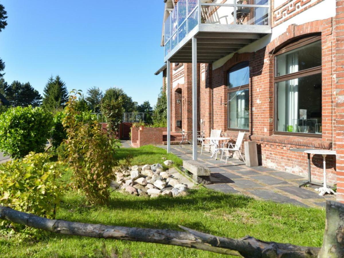 Appartement Kanalvilla - Urlaub Am Nord-ostseekanal - Zwei Im Angebot- Eine Im Dachgeschoss Und Eine Mit Garten *