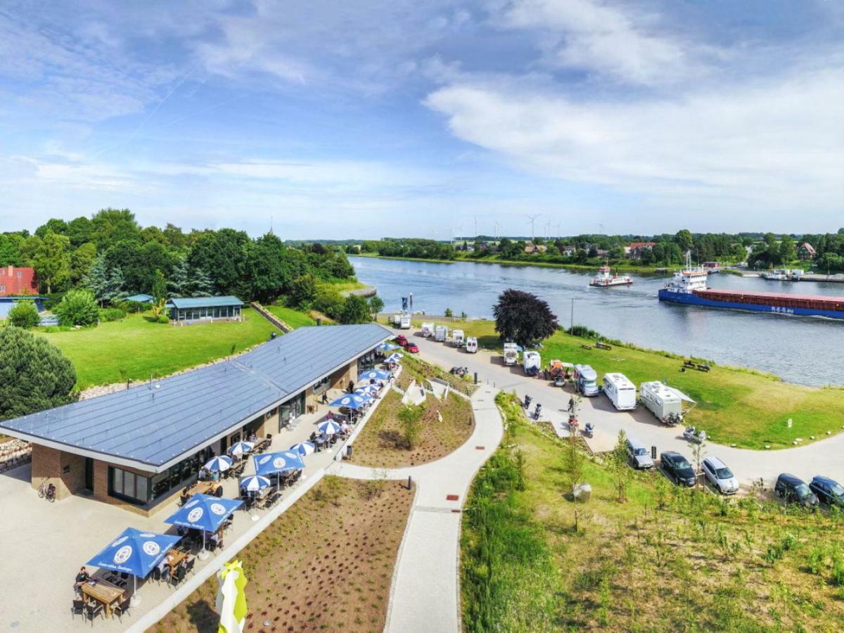 Kanalvilla - Urlaub Am Nord-ostseekanal - Zwei Im Angebot- Eine Im Dachgeschoss Und Eine Mit Garten Appartement *